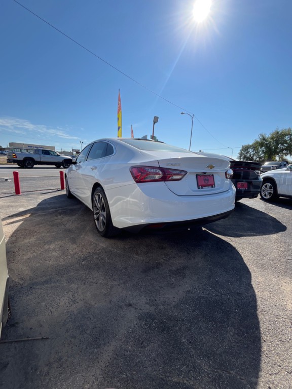 2022 Chevrolet Malibu Image 4