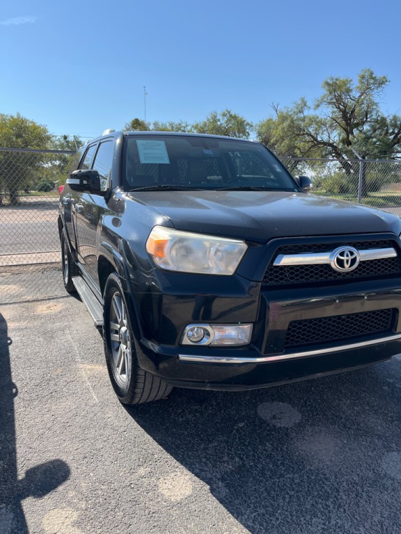 2011 Toyota 4Runner Image 2