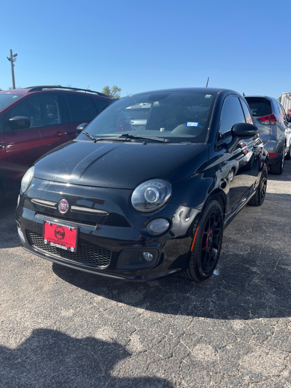 2015 FIAT 500 Image 1