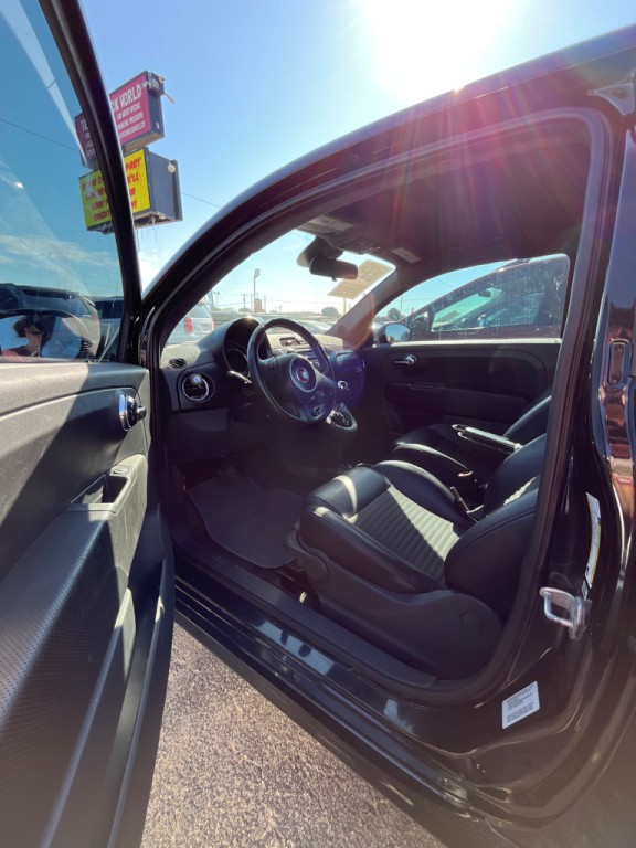 2015 FIAT 500 Image 5
