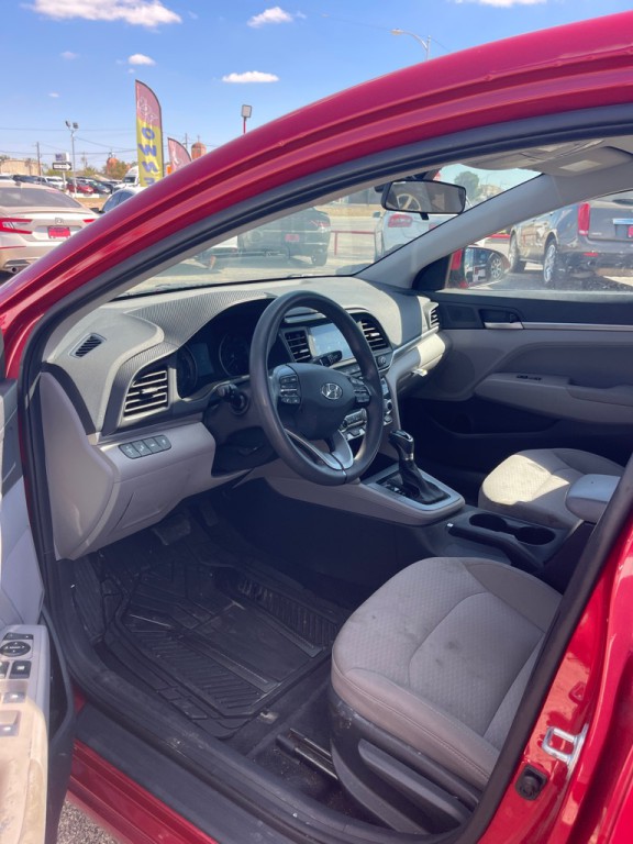 2020 Hyundai Elantra Image 6
