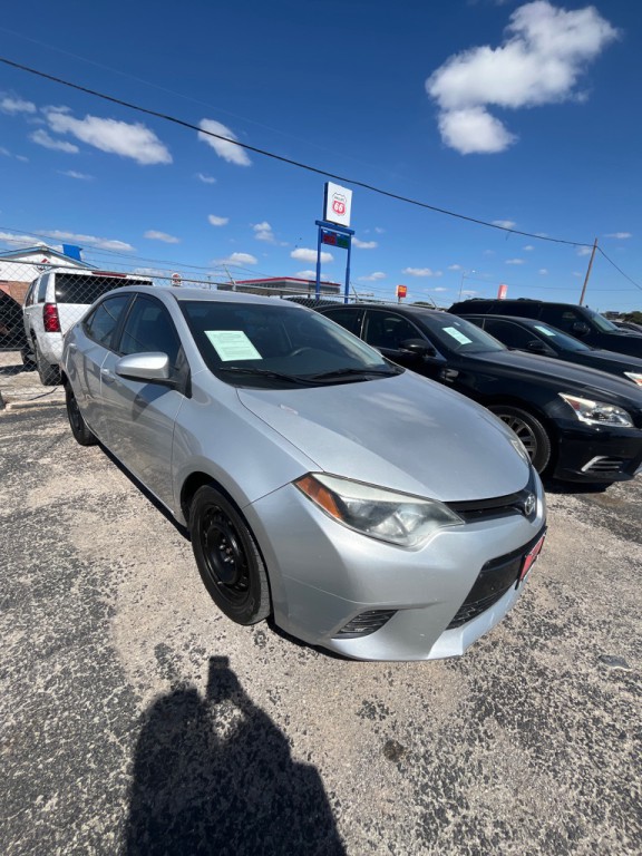 2015 Toyota Corolla Image 2
