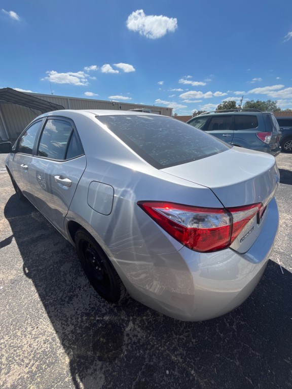 2015 Toyota Corolla Image 4