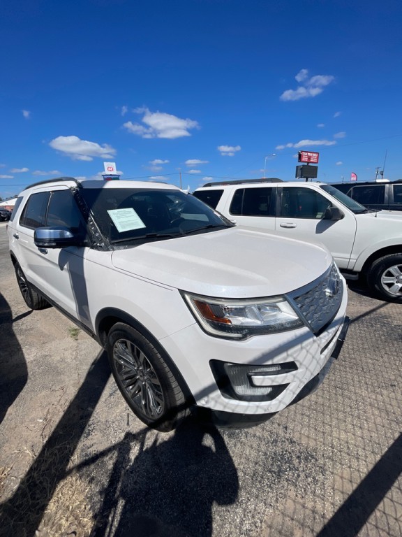 2016 Ford Explorer Image 2