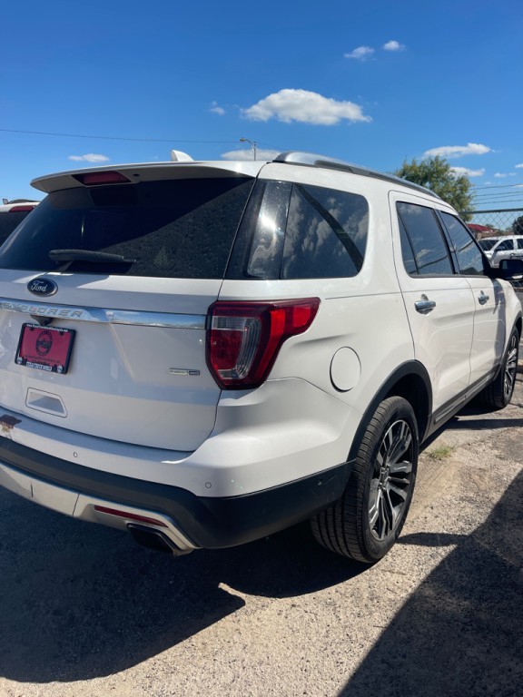2016 Ford Explorer Image 3