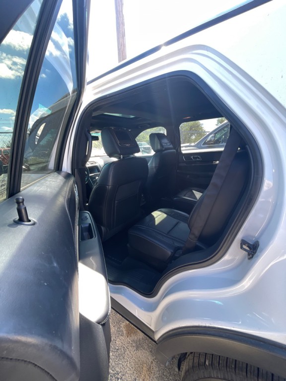 2016 Ford Explorer Image 5