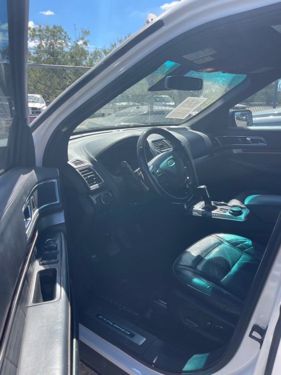 2016 Ford Explorer Image 6