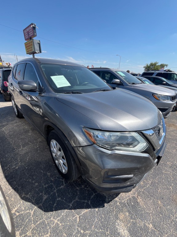 2018 Nissan Rogue Image 2