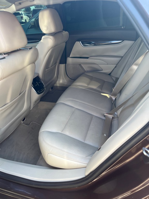 2015 Cadillac XTS Image 6