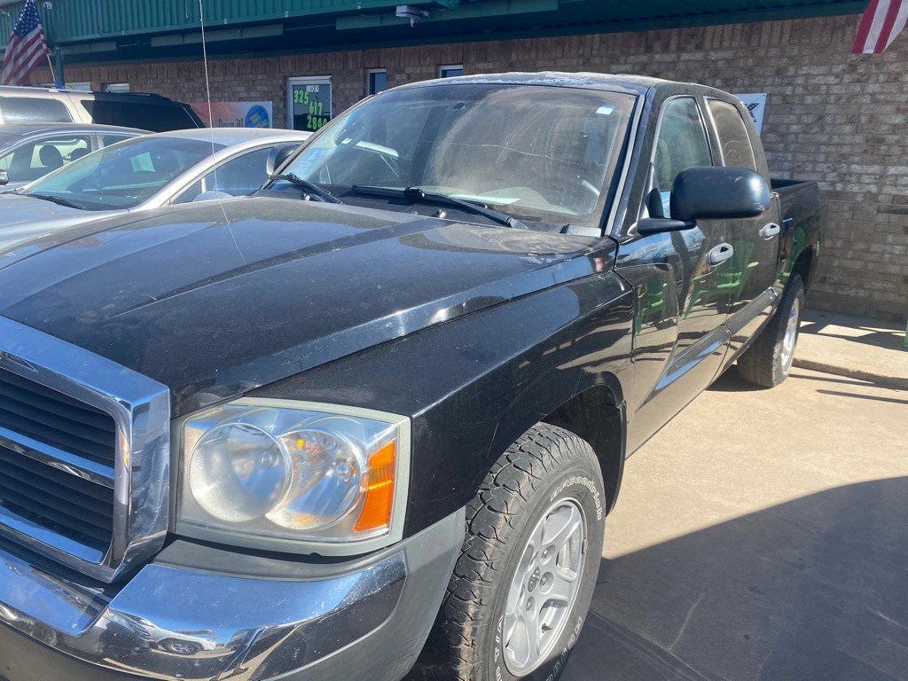 2005 Dodge Dakota Image 1