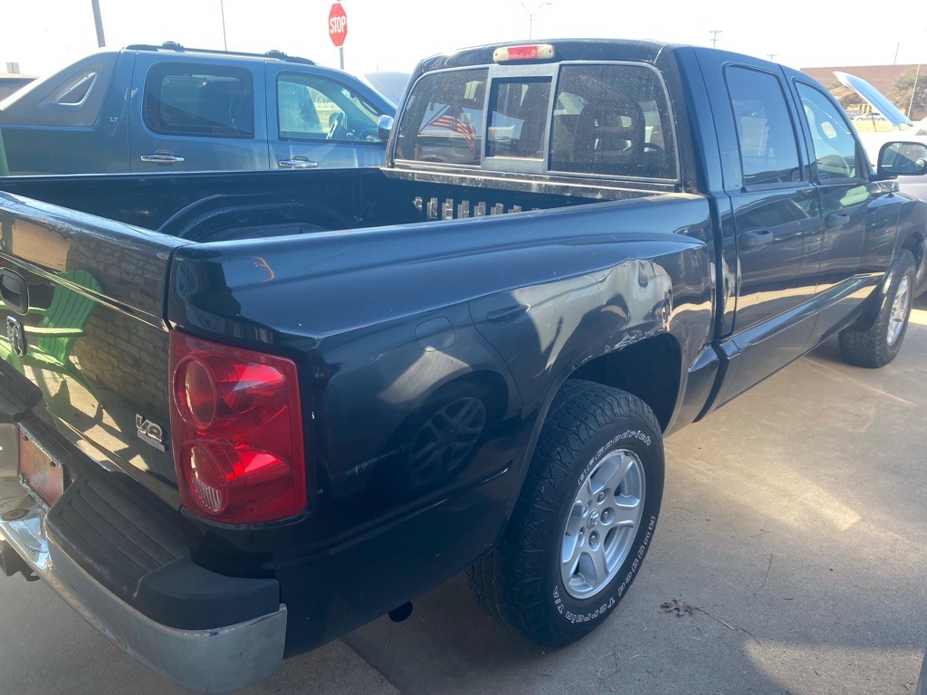 2005 Dodge Dakota Image 4
