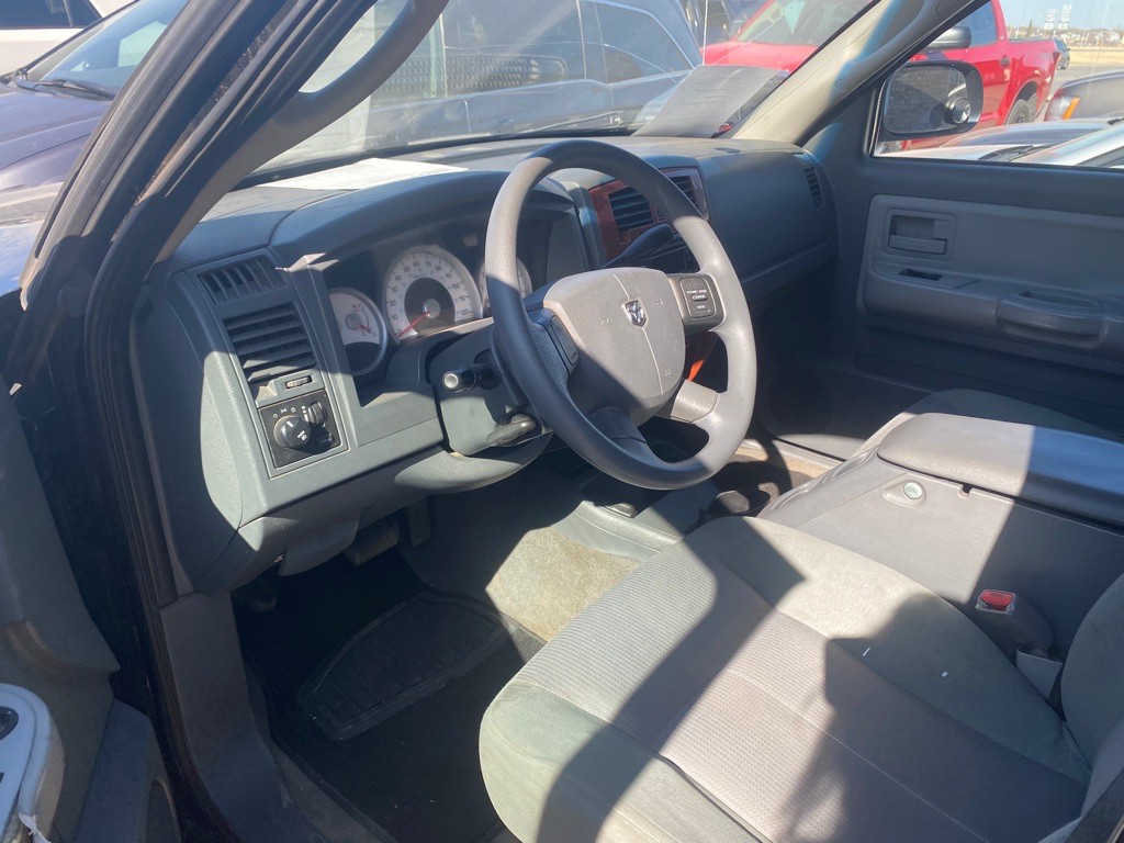 2005 Dodge Dakota Image 5