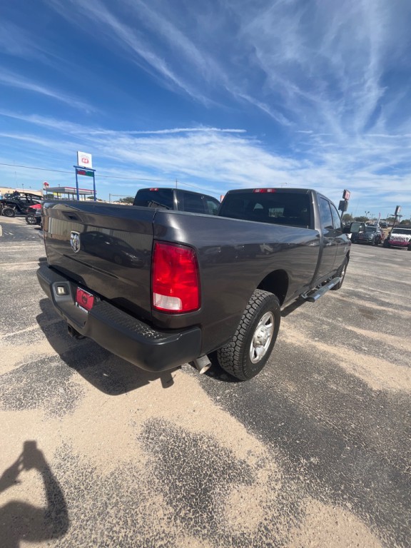 2017 RAM 3500 Image 3