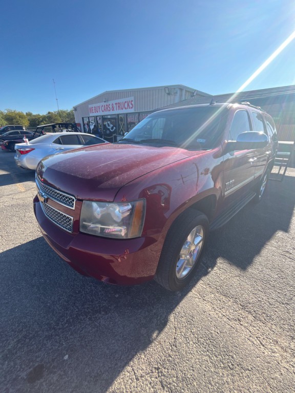 2011 Chevrolet Tahoe Image 1
