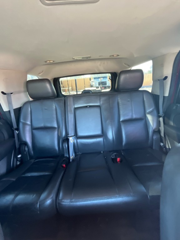 2011 Chevrolet Tahoe Image 6