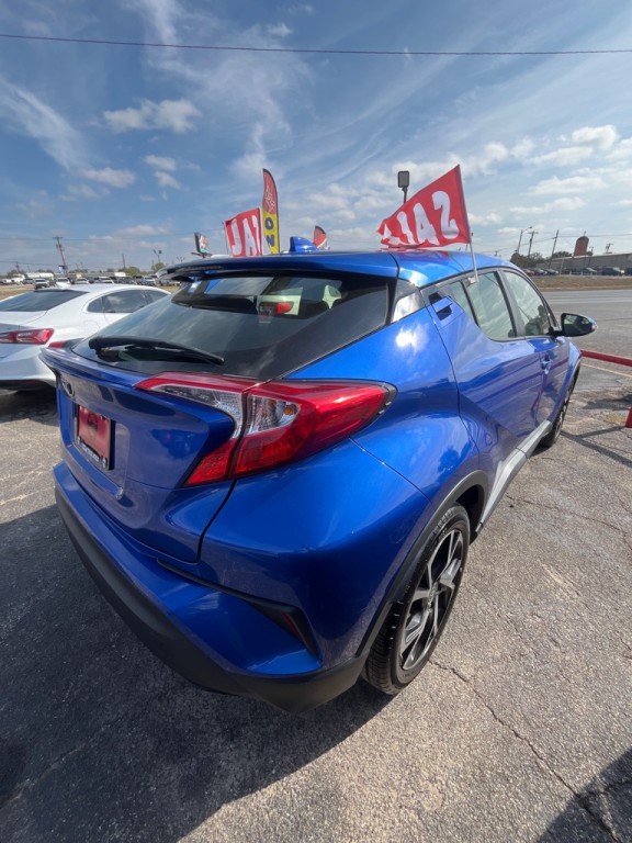 2020 Toyota C-HR Image 3