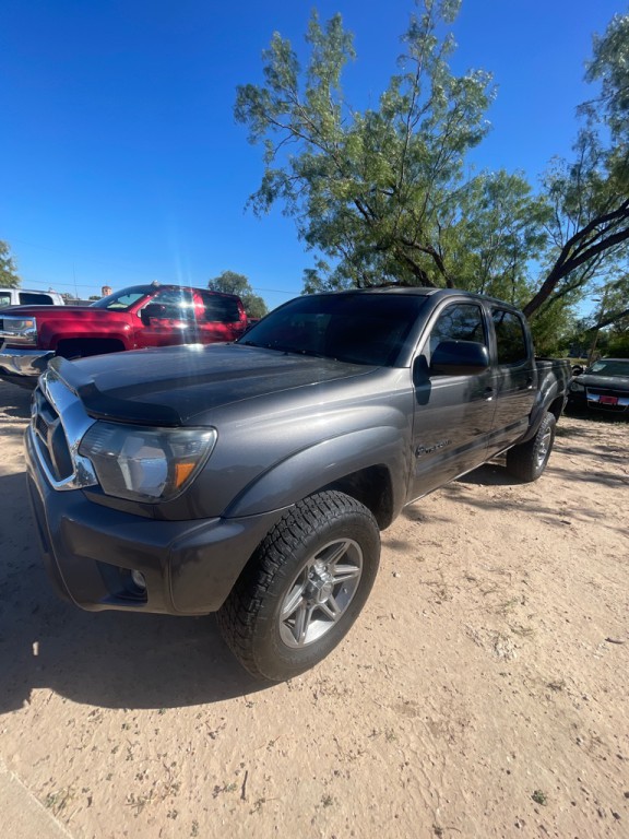 2013 Toyota Tacoma Image 1