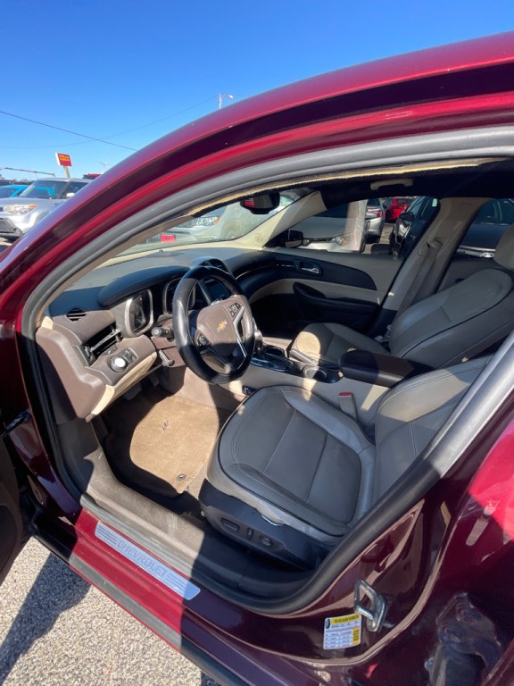 2016 Chevrolet Malibu Image 5