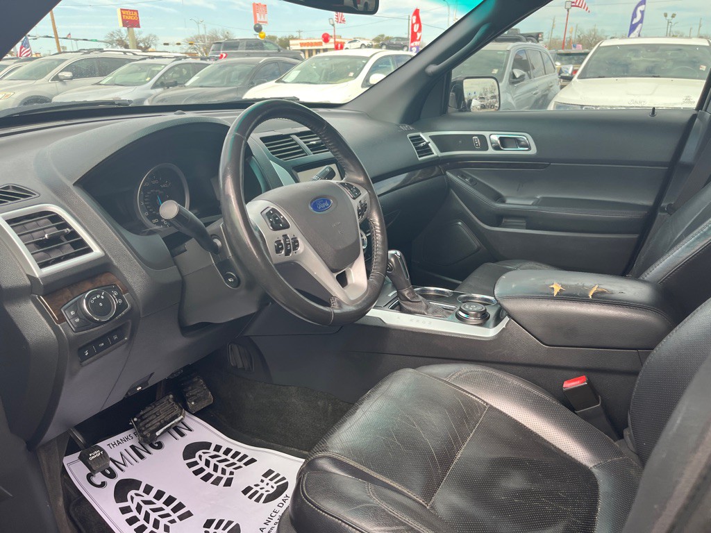 2012 Ford Explorer Image 5