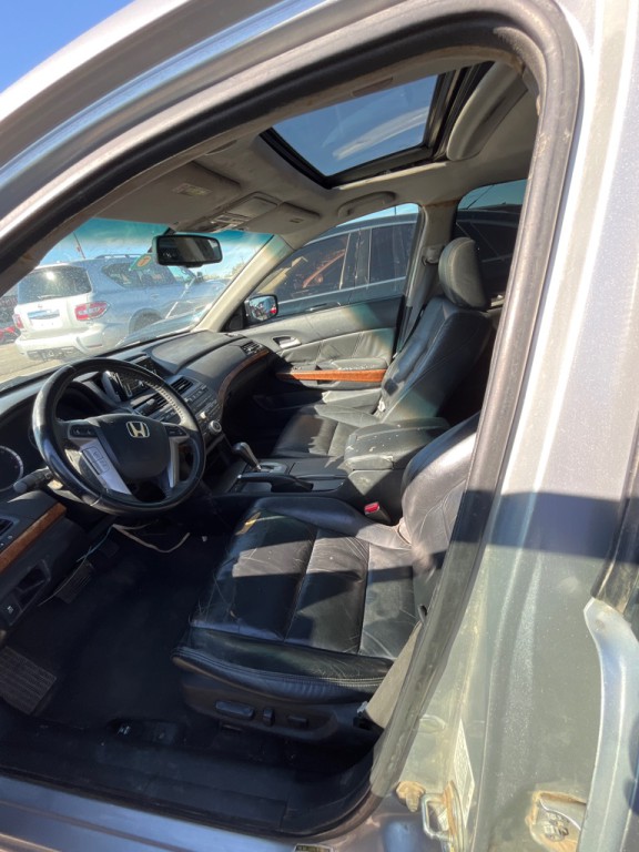 2011 Honda Accord Image 5