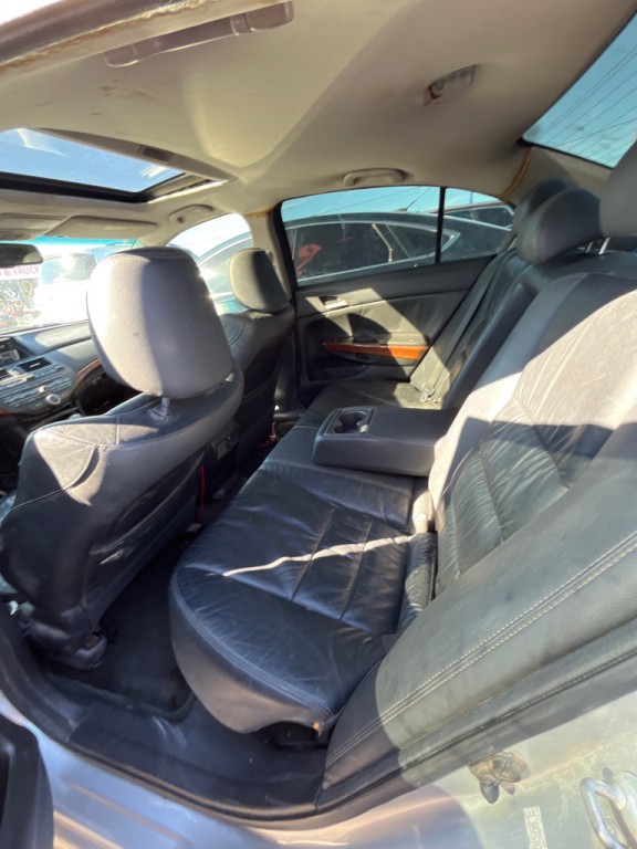 2011 Honda Accord Image 6