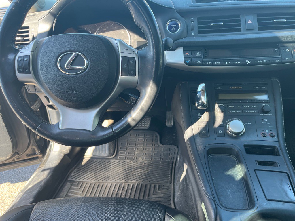 2012 Lexus CT Image 6