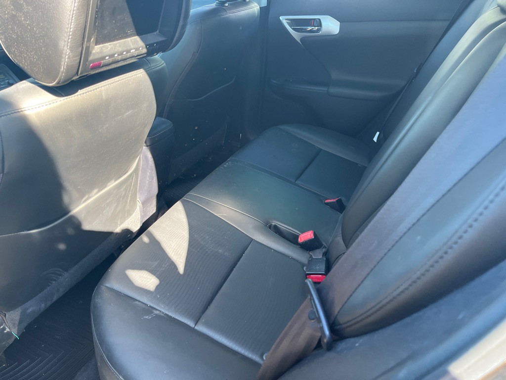 2012 Lexus CT Image 8