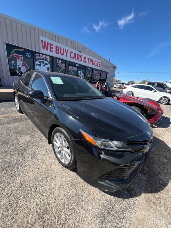 2020 Toyota Camry Image 2