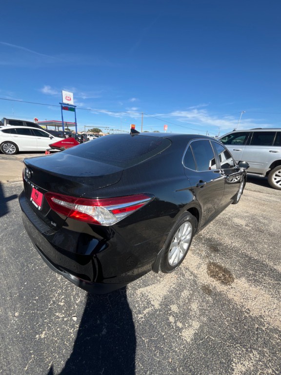 2020 Toyota Camry Image 3