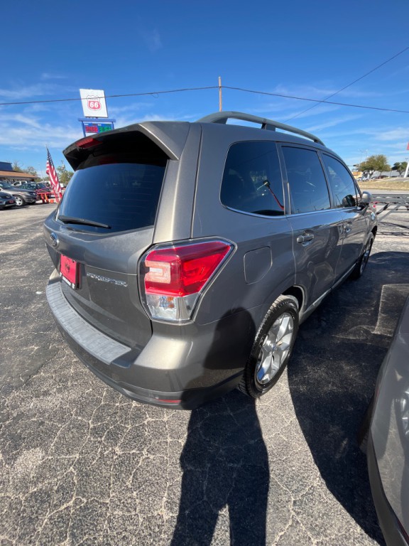 2018 Subaru Forester Image 3