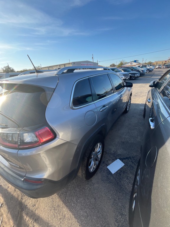 2019 Jeep Cherokee Image 4