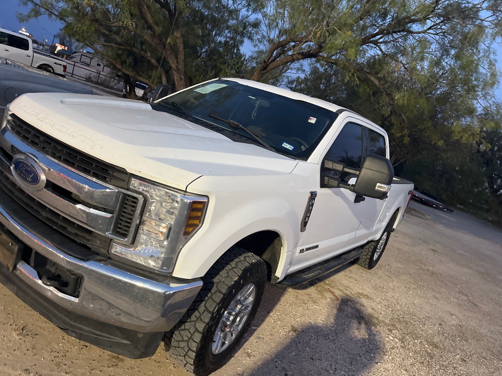 2018 Ford F-250 Image 2