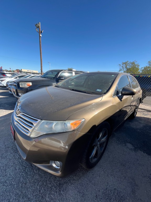 2010 Toyota Venza Image 1