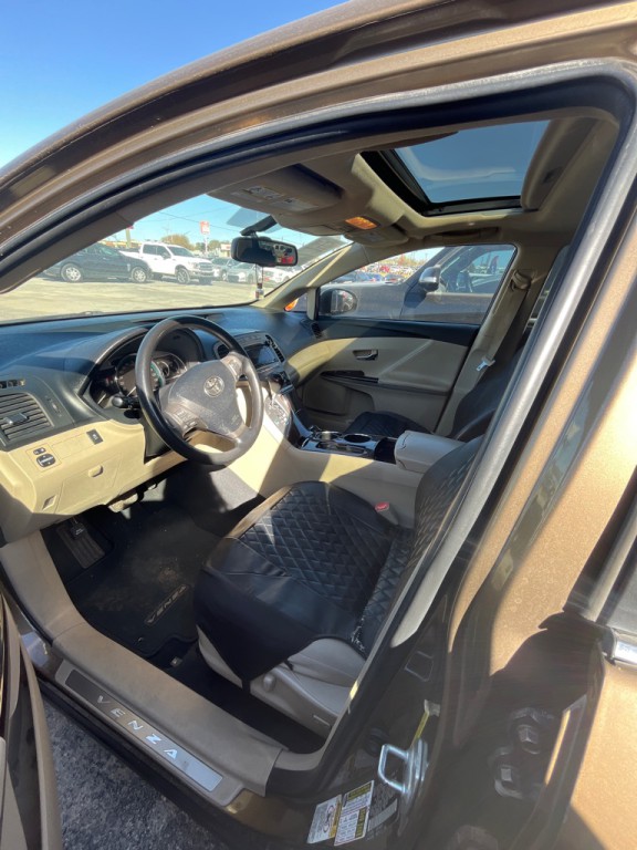 2010 Toyota Venza Image 5