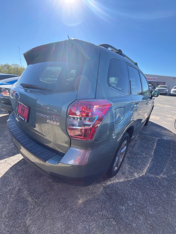 2015 Subaru Forester Image 3