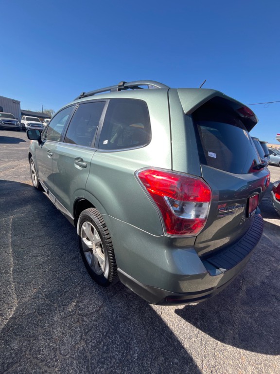 2015 Subaru Forester Image 4