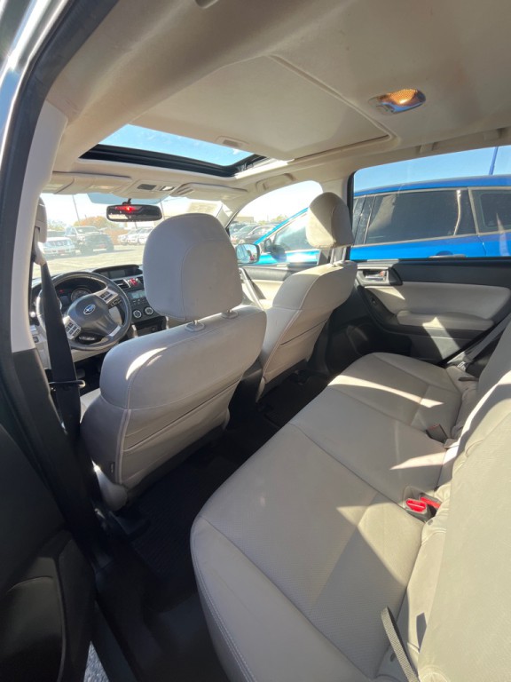 2015 Subaru Forester Image 7