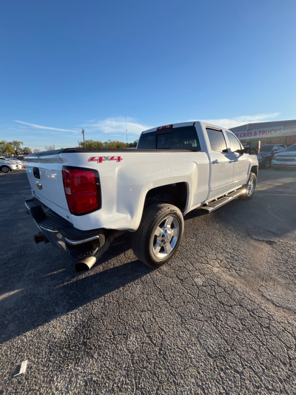 2016 Chevrolet Silverado 1500 Image 2