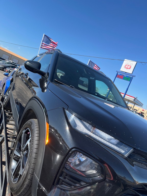 2021 Chevrolet Trailblazer Image 2
