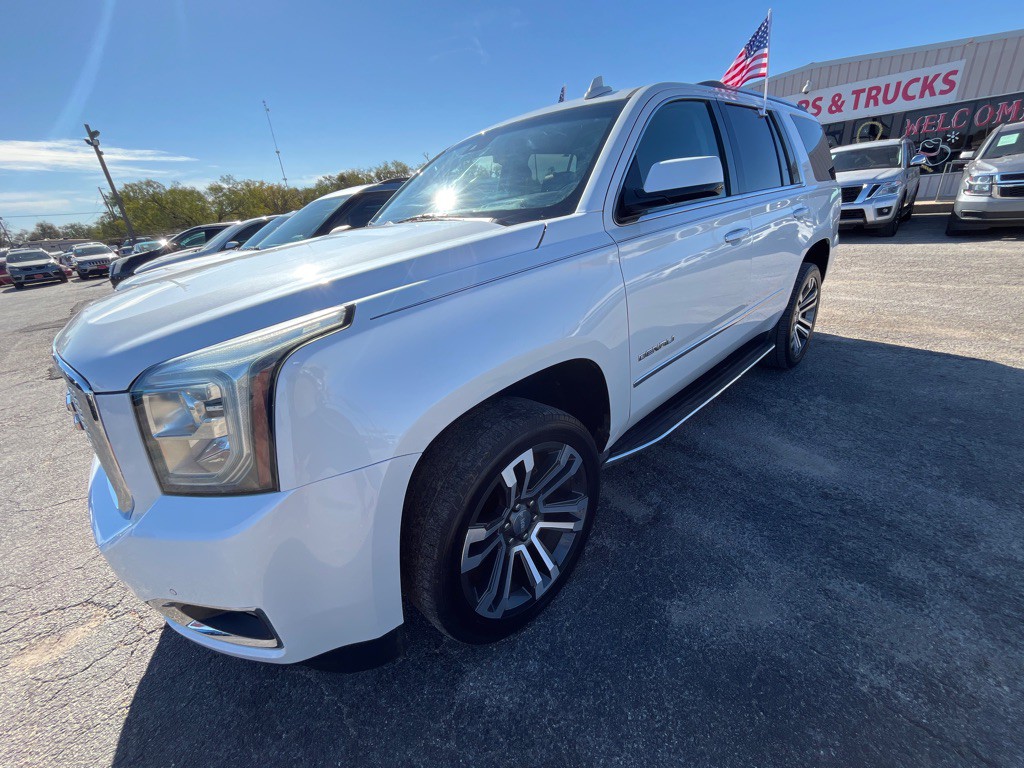 2017 GMC Yukon Image 1