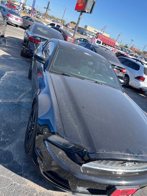 2014 Ford Mustang Image 2