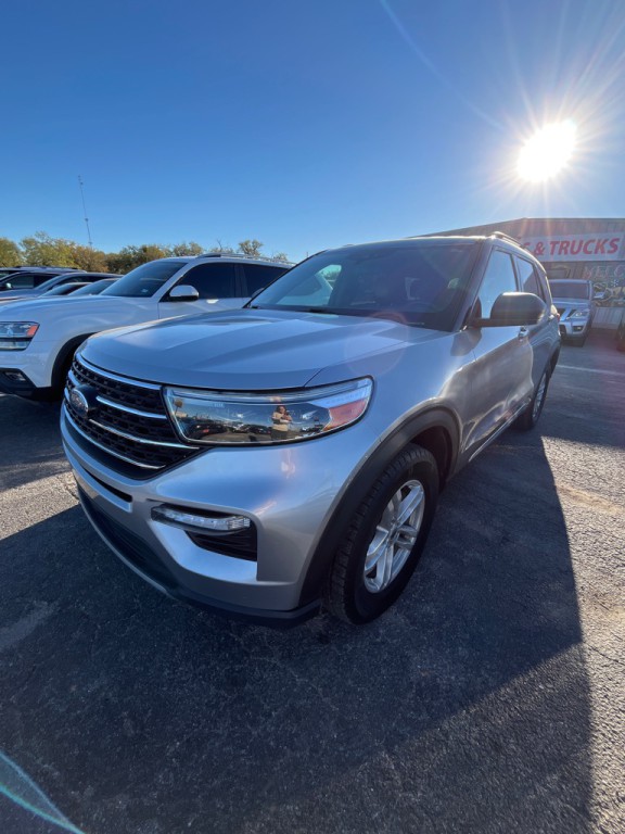 2020 Ford Explorer Image 1