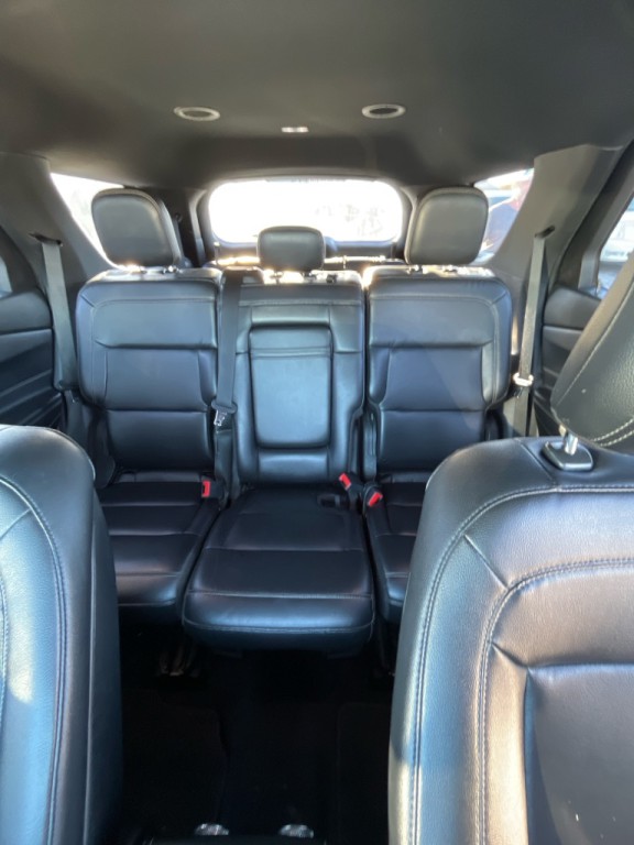 2020 Ford Explorer Image 6