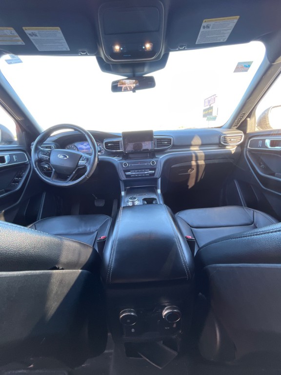 2020 Ford Explorer Image 8