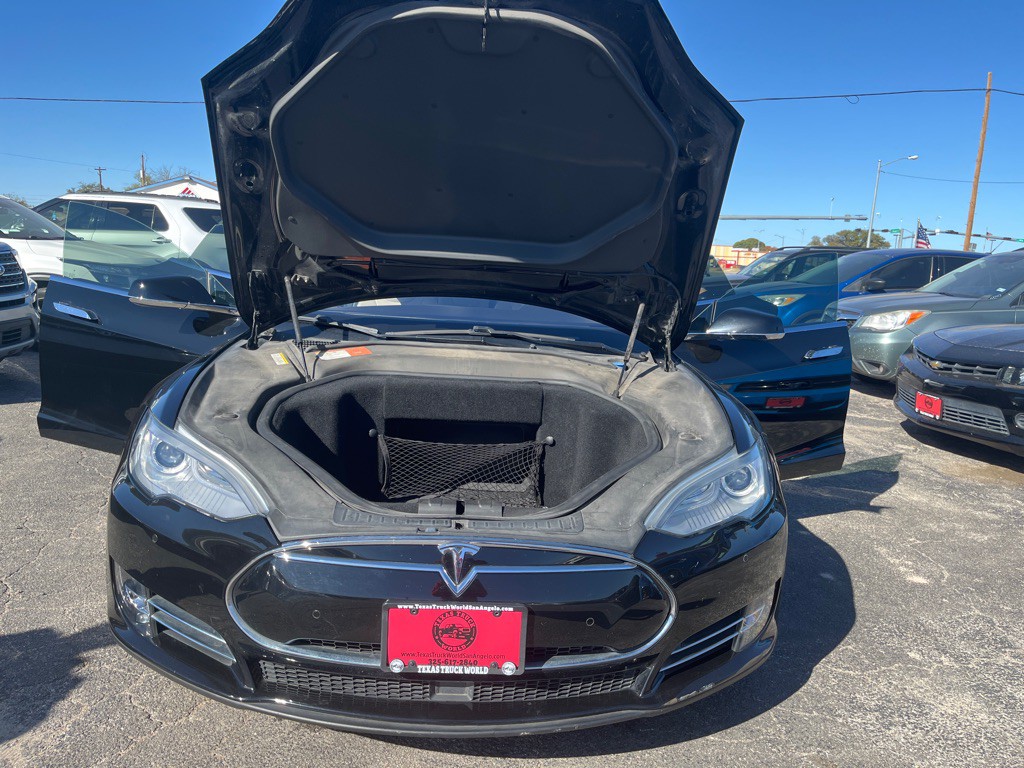 2014 Tesla Model S Image 9