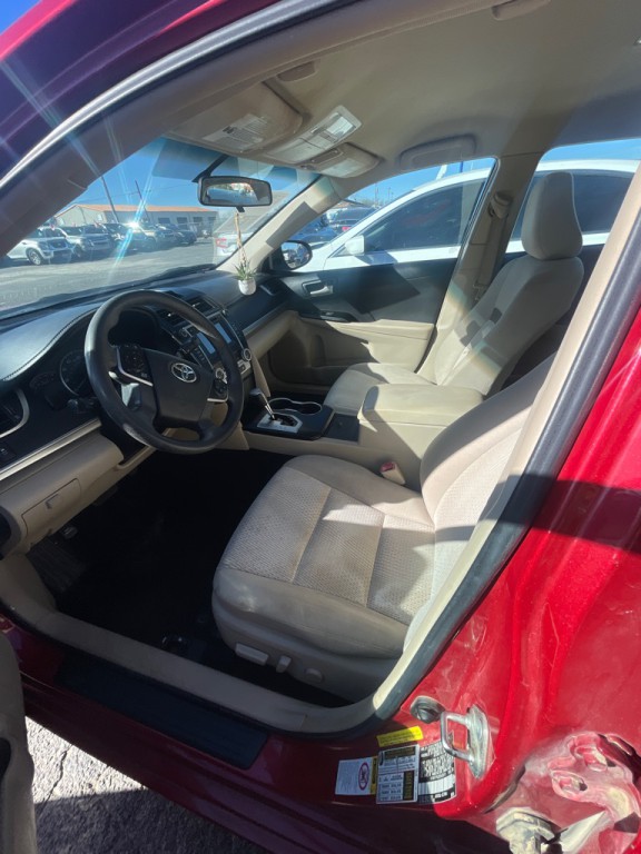 2014 Toyota Camry Image 5