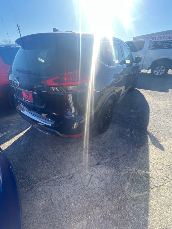 2017 Nissan Rogue Image 3