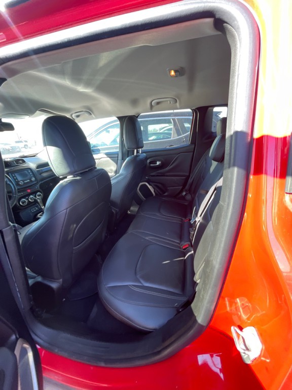 2016 Jeep Renegade Image 6
