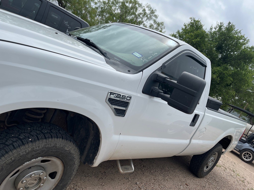 2008 Ford F-250 Image 2