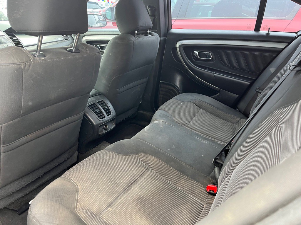 2017 Ford Taurus Image 7